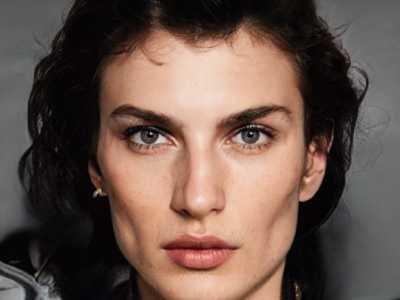 魏世杰整形医生-武汉市魏世杰医生拍打胸部丰胸专家大咖技术过硬